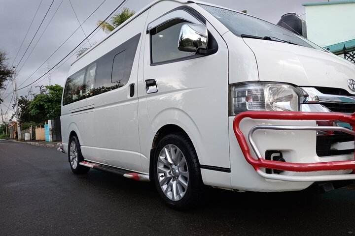 Private Transportation from Santiago Airport STI to Sosúa - Photo 1 of 3